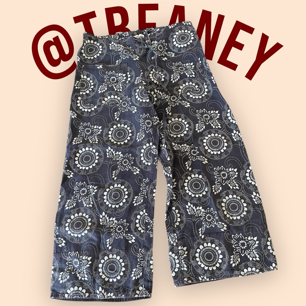 Solitaire Navy and White Floral Wide Leg Pants - 100% Linen